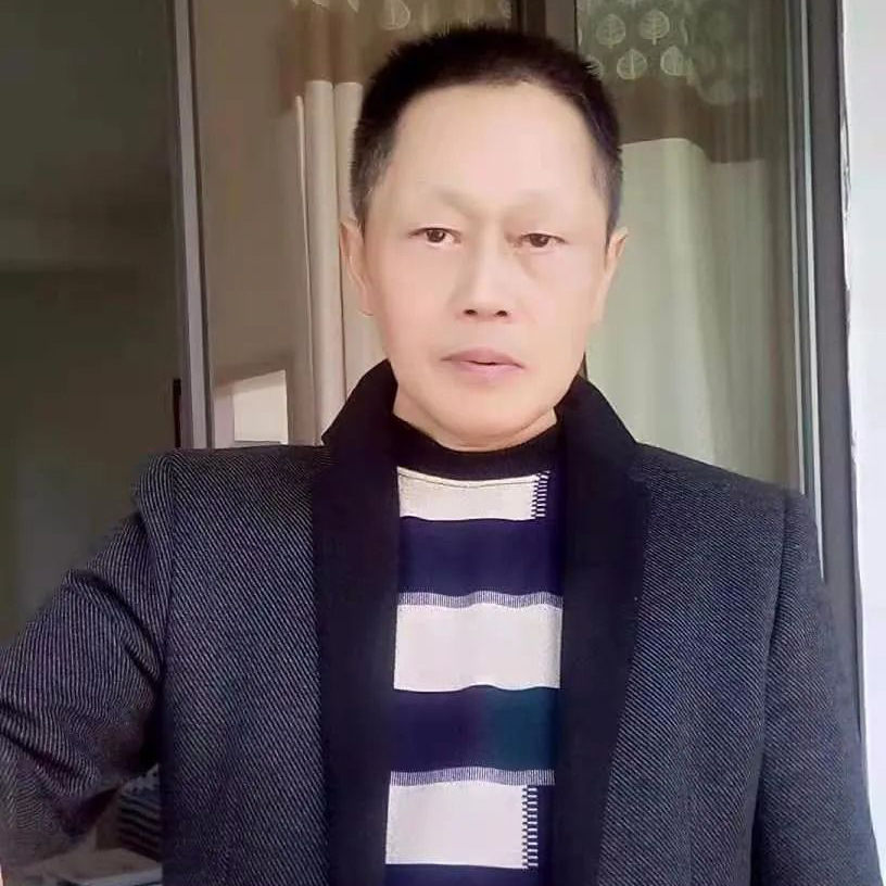 个人照片2.jpg