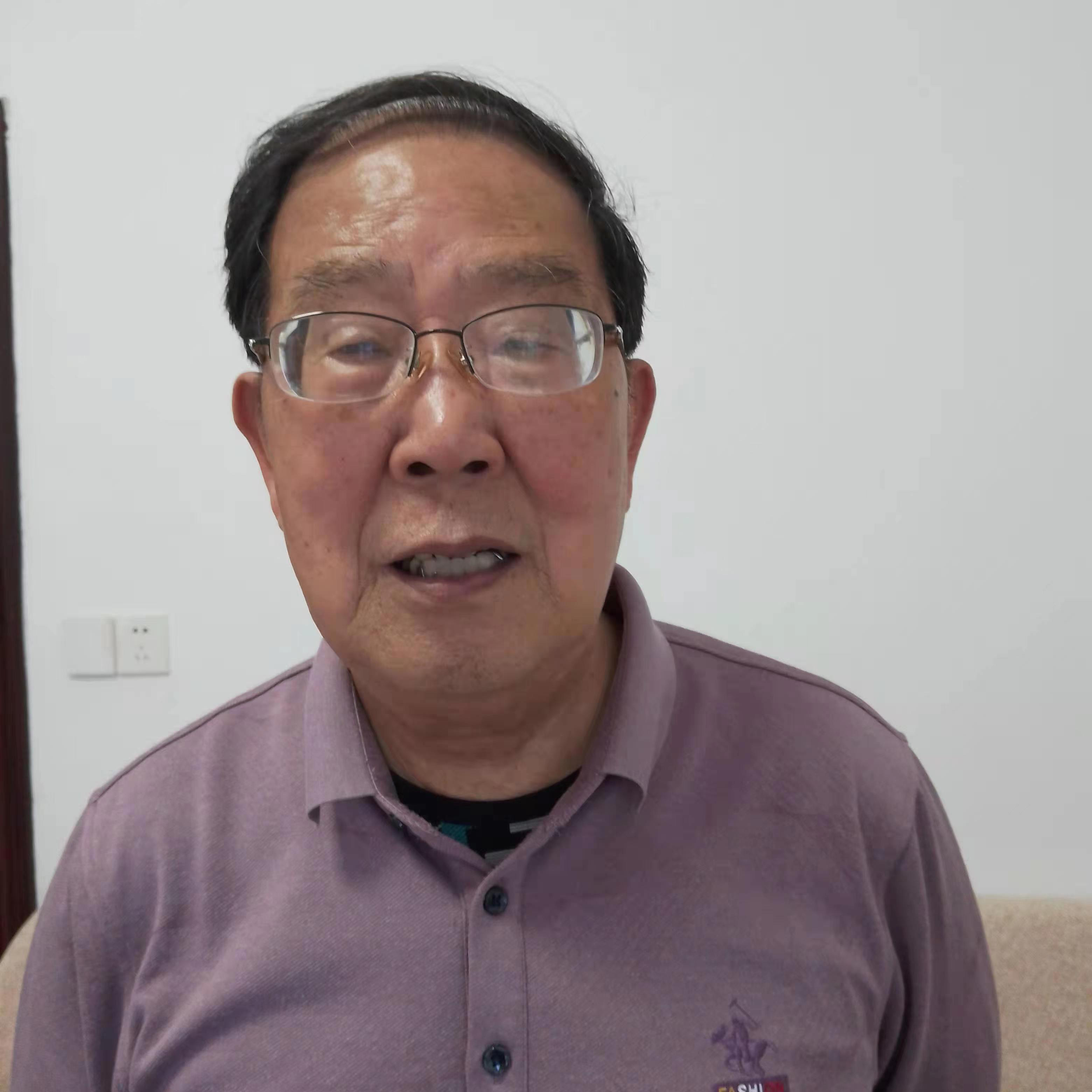 个人照片2.jpg