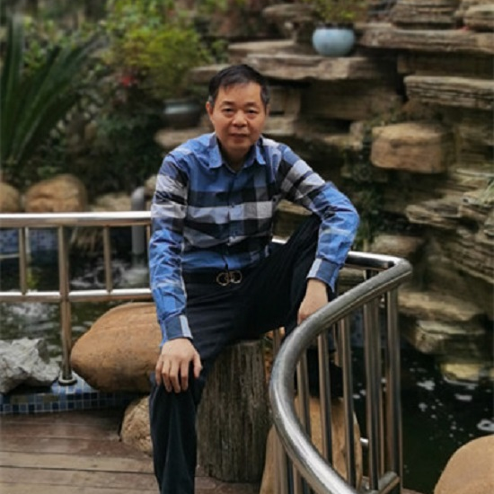个人照片2.png