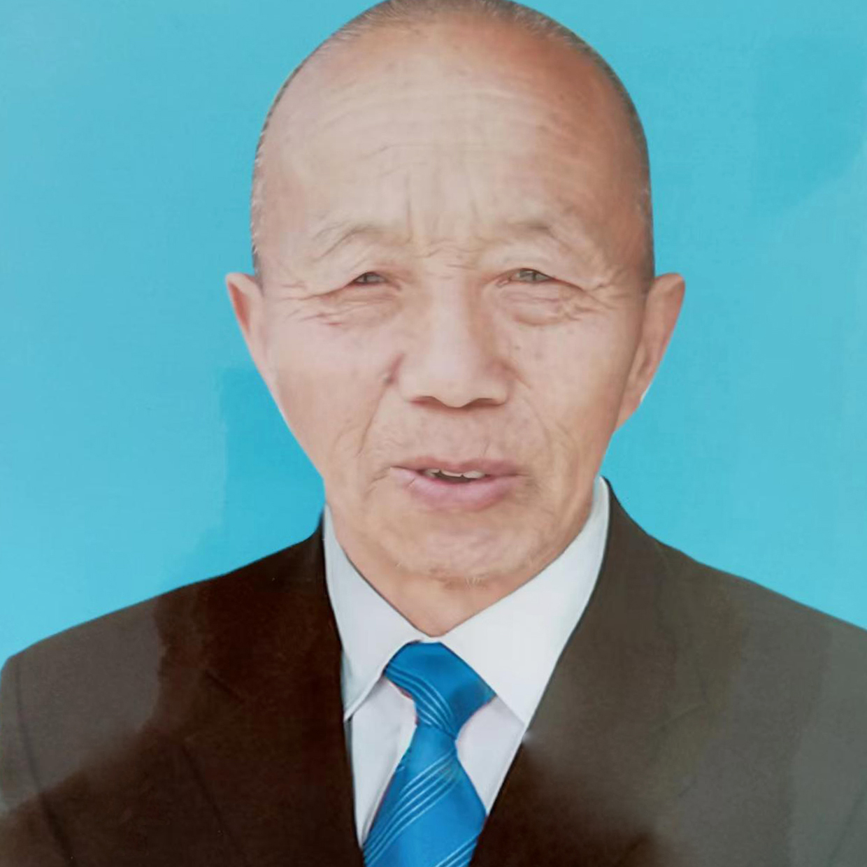 个人照片2.jpg