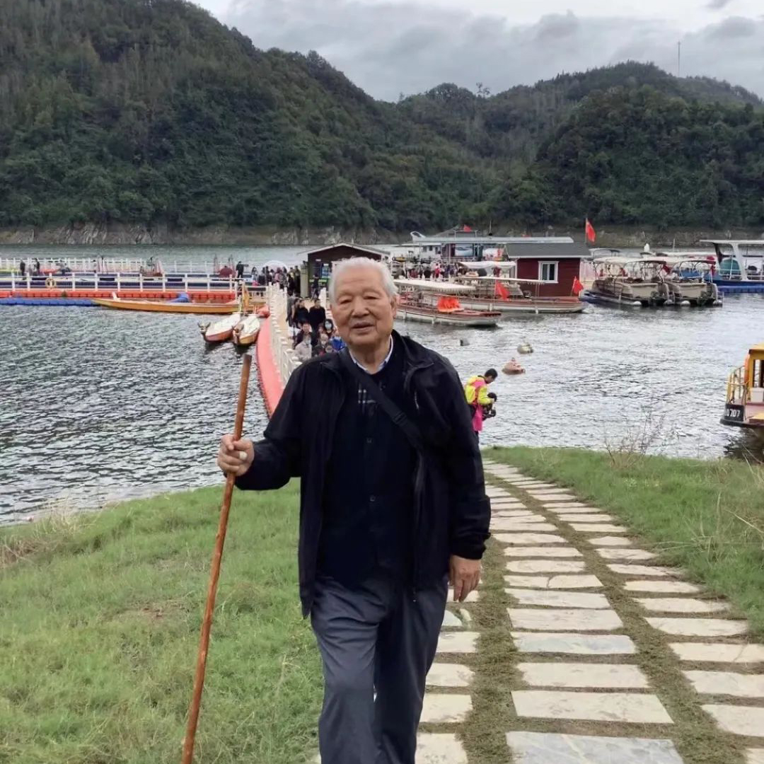 个人照片.jpg