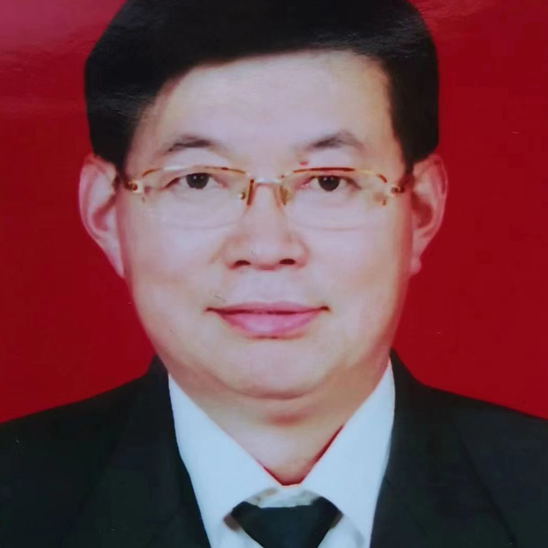 个人照片2.jpg
